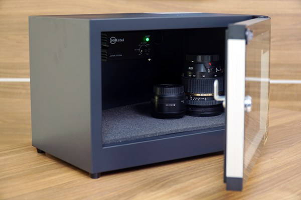 Tủ chống ẩm Nc-20C