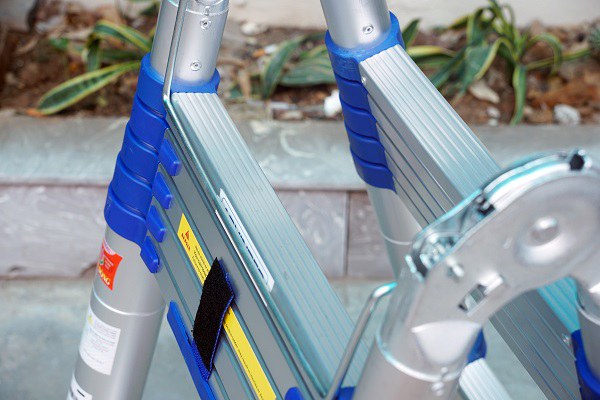 Thang rút gọn Advindeq ADT706B