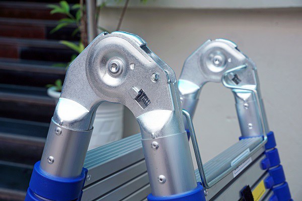 Thang rút gọn Advindeq ADT706B